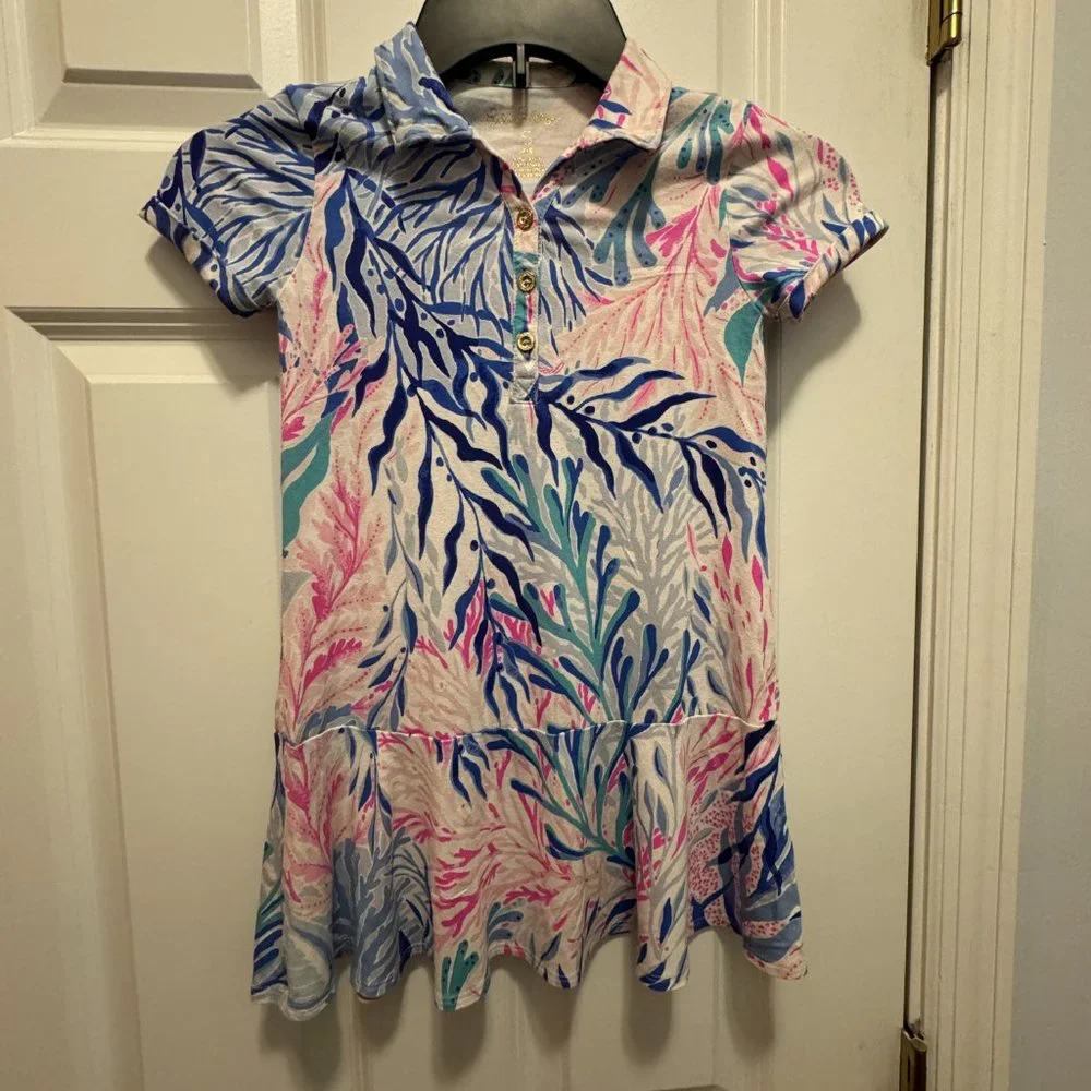 Lilly Pulitzer size small short sleeve dress